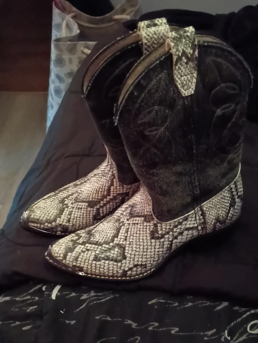 Boys Snake-Print Western Boots - Black and Cream And Hunter Green